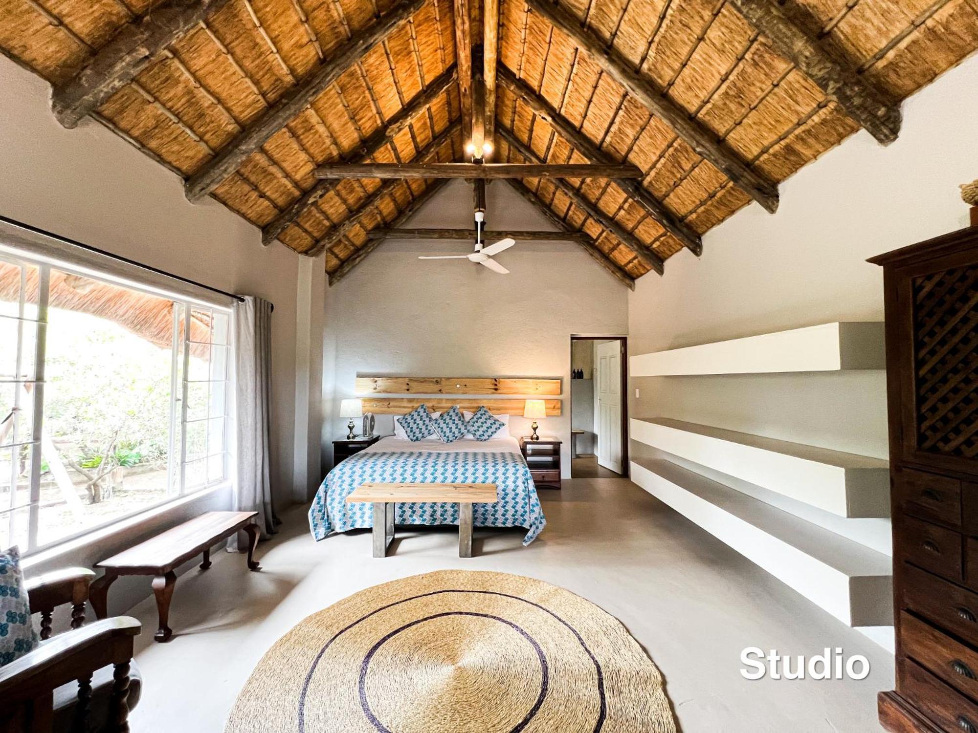 24 Degrees South Country Estate Villa Hoedspruit Exterior photo