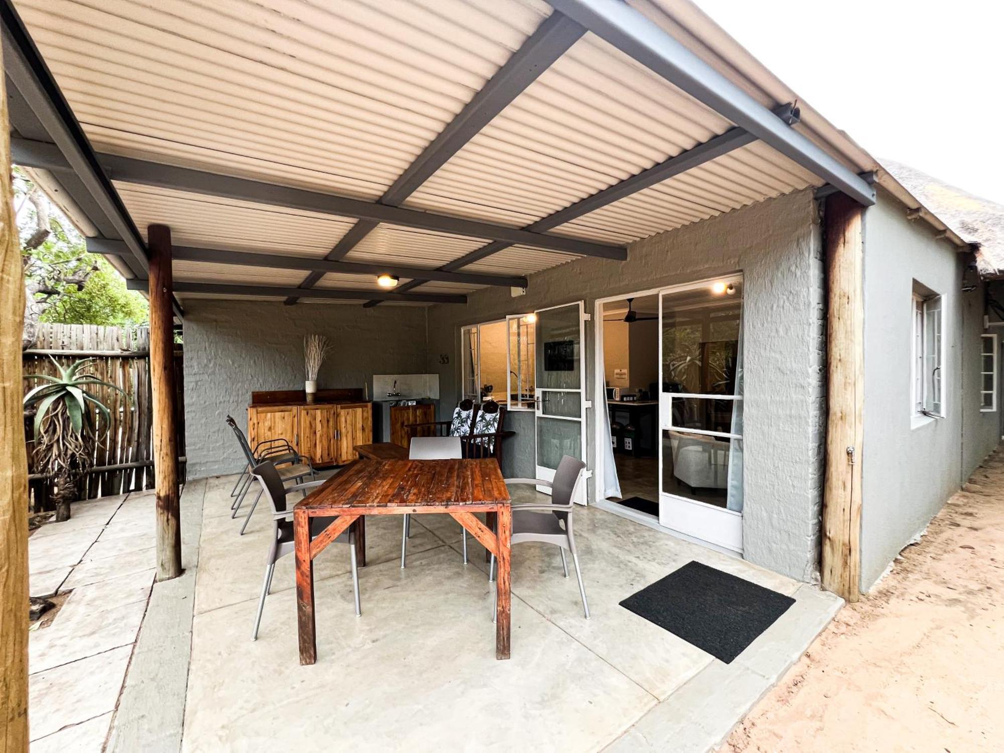 24 Degrees South Country Estate Villa Hoedspruit Exterior photo